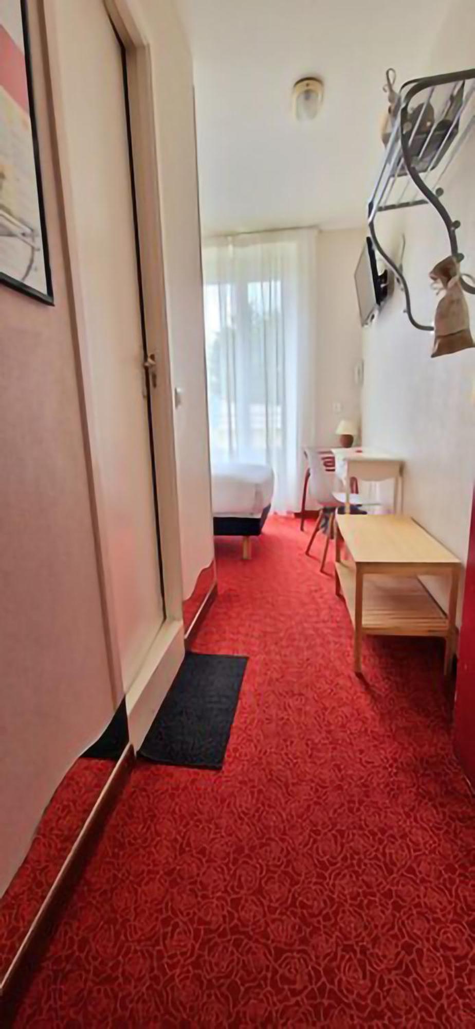 Brit Hotel Essentiel Pontivy Robic Exterior photo